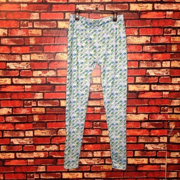 5 for $25🔥Small/ Medium Mermaid Scale Leggings - Picture 1 of 7